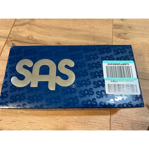 SAS Nora Slip On Loafer Black/Lizard Size 10 Slim NIB Leather Comfort Modern - Picture 11 of 12